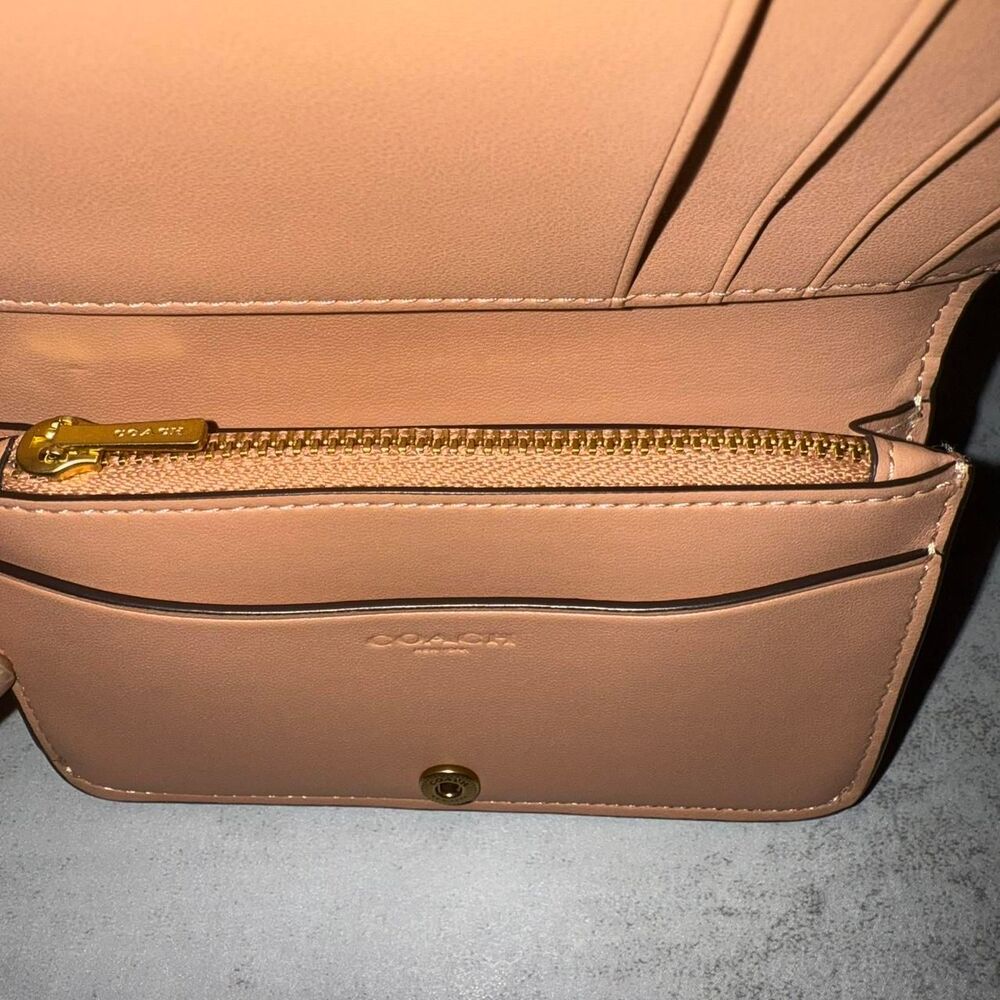Coach Women's Essential Slim Card Case Peach - Picture 4 of 7